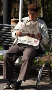 Reading_newspaper